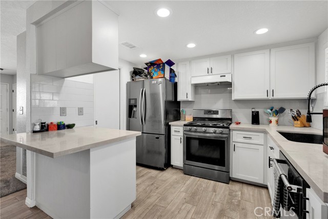 18064 Cajon Street, Hesperia CA: https://media.crmls.org/medias/0f7a1bee-3fea-4ae5-8fcd-726e9043987b.jpg