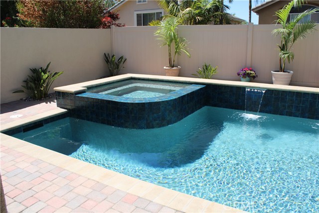 14 Chapital, San Clemente CA: https://media.crmls.org/medias/0f7b014a-8da2-4275-a28c-f607820122b3.jpg