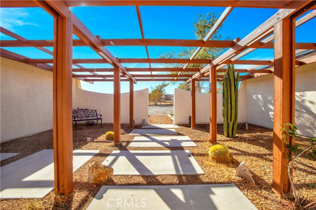 Detail Gallery Image 6 of 47 For 229 Artesia Ave, Yucca Valley,  CA 92284 - 3 Beds | 2 Baths