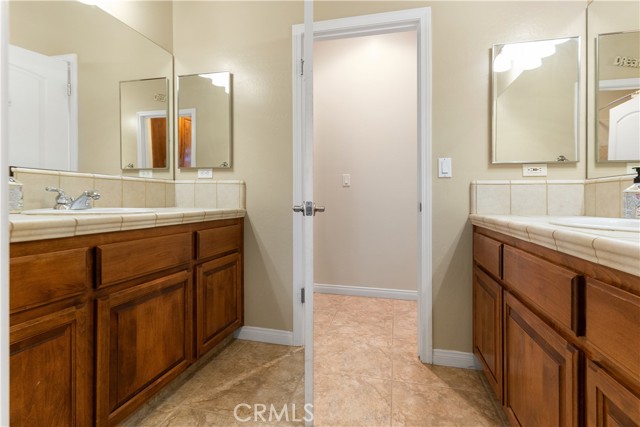 Detail Gallery Image 15 of 29 For 12508 Montbatten Pl, Bakersfield,  CA 93312 - 4 Beds | 2/1 Baths