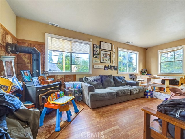 Detail Gallery Image 15 of 19 For 22235 Forest, Cedarpines Park,  CA 92322 - 1 Beds | 1 Baths