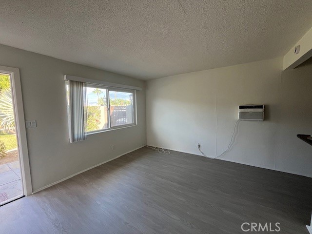 Detail Gallery Image 5 of 23 For 37067 Bankside Dr #B,  Cathedral City,  CA 92234 - 2 Beds | 1 Baths