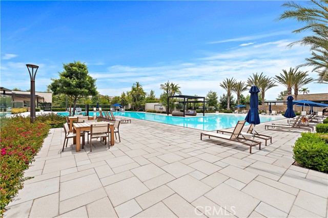 53 Lunar, Irvine CA: https://media.crmls.org/medias/0f7d0382-f602-471e-baa9-5b2db5a918a1.jpg