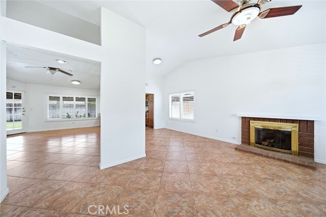 Detail Gallery Image 11 of 38 For 1080 Brentwood, Rialto,  CA 92376 - 3 Beds | 2 Baths