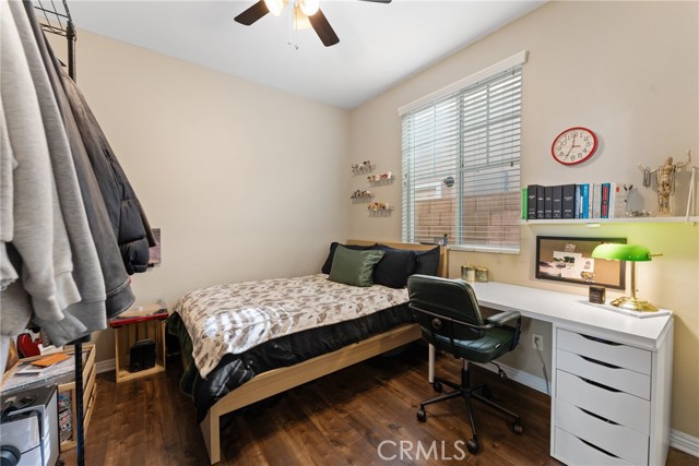 691 Lourdes Lane, Rialto CA: https://media.crmls.org/medias/0f7e5402-27e5-4c88-8d1c-44534d02139e.jpg