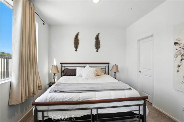 Detail Gallery Image 23 of 75 For 11715 Periwinkle Pl, Jurupa Valley,  CA 91752 - 6 Beds | 4/1 Baths