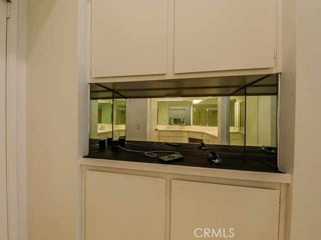 Primary charging port area