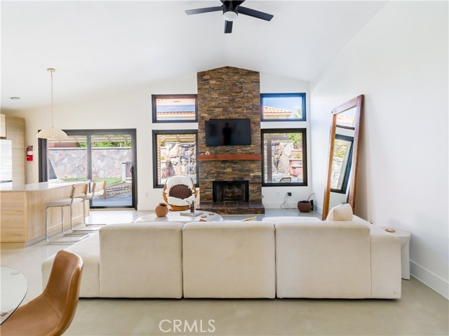 65800 Avenida Ladera, Desert Hot Springs CA: https://media.crmls.org/medias/0f7f0d51-a7f6-40cc-807c-5969e51306df.jpg