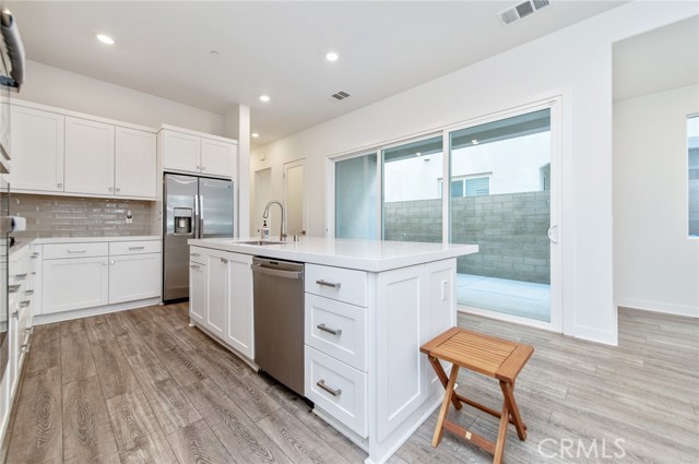 Detail Gallery Image 9 of 43 For 107 Zawn, Irvine,  CA 92618 - 3 Beds | 2/2 Baths