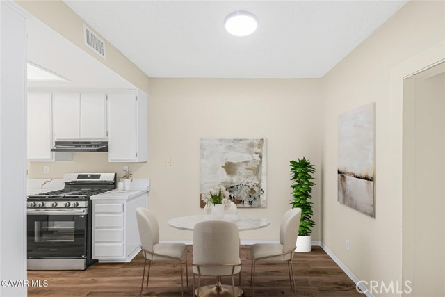 Detail Gallery Image 3 of 22 For 2805 W Avenue K12 Apt#143, Lancaster,  CA 93536 - 3 Beds | 2 Baths