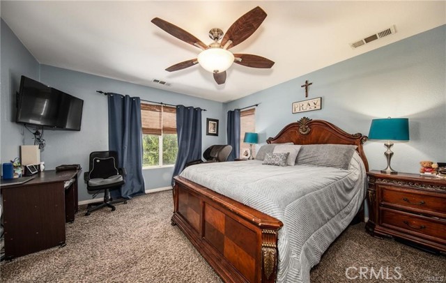 Detail Gallery Image 16 of 24 For 1451 Daybreak Way, Beaumont,  CA 92223 - 4 Beds | 2/1 Baths