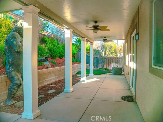 Detail Gallery Image 11 of 12 For 18052 Passionflower, San Bernardino,  CA 92407 - 4 Beds | 3 Baths