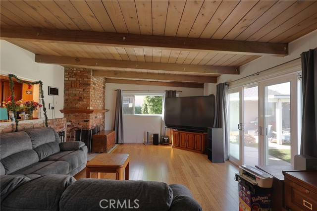 16837 Itasca photo 5