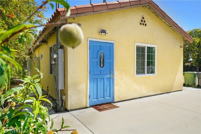 20751 Parthenia Street, Winnetka CA: https://media.crmls.org/medias/0f80c5c8-06bb-4ba3-97d1-24fa1473afbf.jpg