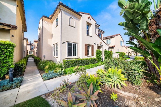 Detail Gallery Image 2 of 48 For 208 W Cork Tree, Orange,  CA 92865 - 3 Beds | 2/1 Baths