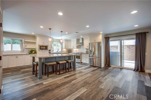 Detail Gallery Image 14 of 48 For 2311 via Pacifica, Corona,  CA 92882 - 4 Beds | 3 Baths