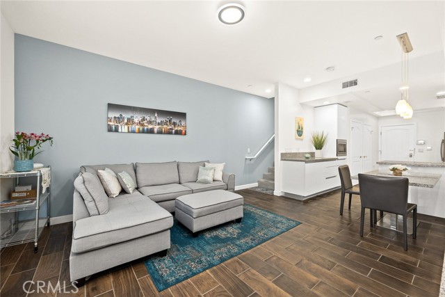 Detail Gallery Image 13 of 41 For 28 N 3rd St #B211,  Alhambra,  CA 91801 - 2 Beds | 2/1 Baths