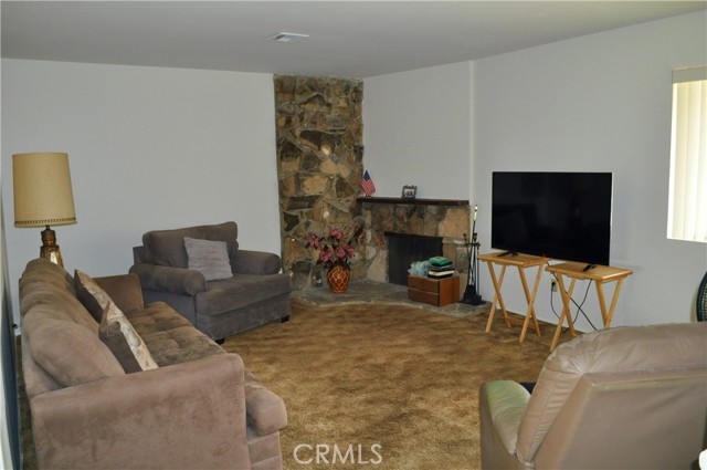 Detail Gallery Image 10 of 21 For 5039 Tyler, Chino,  CA 91710 - 3 Beds | 2 Baths