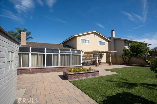 Detail Gallery Image 19 of 25 For 5302 Glenroy Dr, Huntington Beach,  CA 92649 - 5 Beds | 2 Baths