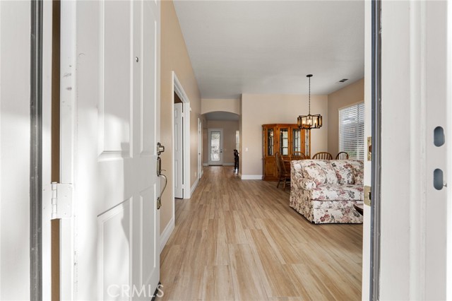 Detail Gallery Image 4 of 41 For 19377 Mt Wasatch, Riverside,  CA 92508 - 3 Beds | 2 Baths