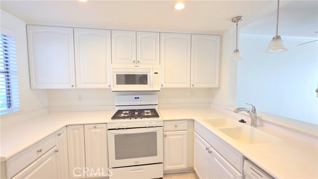 Detail Gallery Image 6 of 22 For 8708 1/2 Pine Crest Pl, Rancho Cucamonga,  CA 91730 - 2 Beds | 2/1 Baths