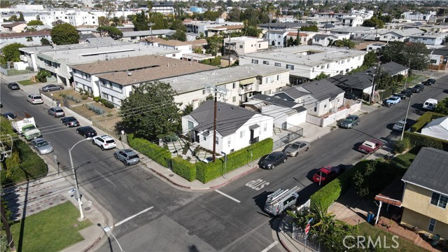 Detail Gallery Image 56 of 56 For 1978 S Holt Ave, Los Angeles,  CA 90034 - 3 Beds | 2 Baths