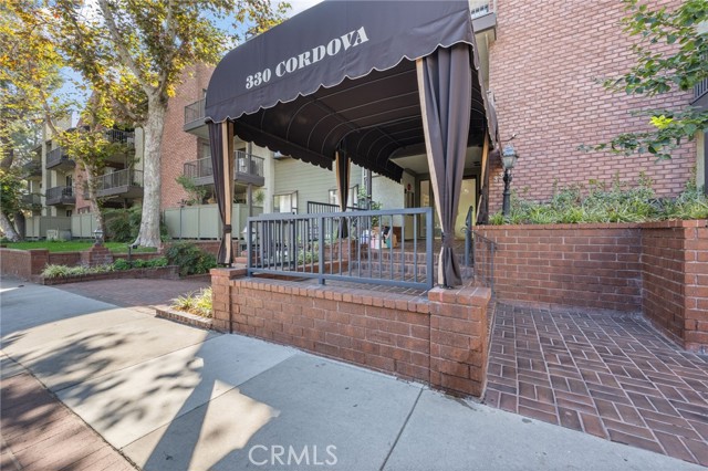 330 Cordova St #305, Pasadena, CA 91101