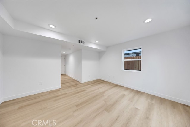 Image 29 of 62 For 3549 4th Street