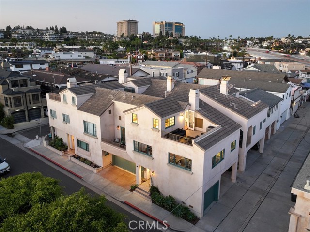 Detail Gallery Image 29 of 29 For 600 1/2 36th, Newport Beach,  CA 92663 - 2 Beds | 2/1 Baths