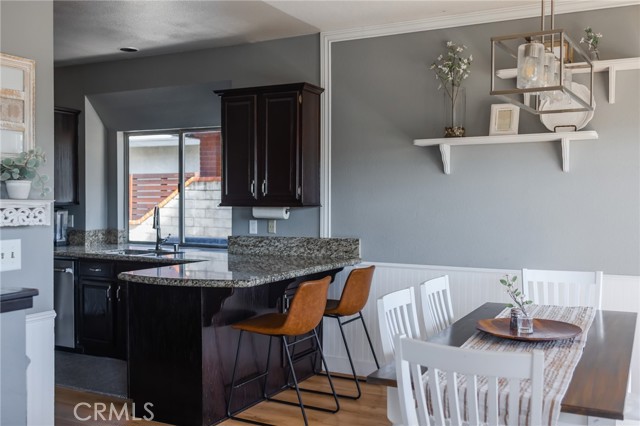 Detail Gallery Image 6 of 29 For 28724 Magnolia Way, Saugus,  CA 91390 - 3 Beds | 2/1 Baths