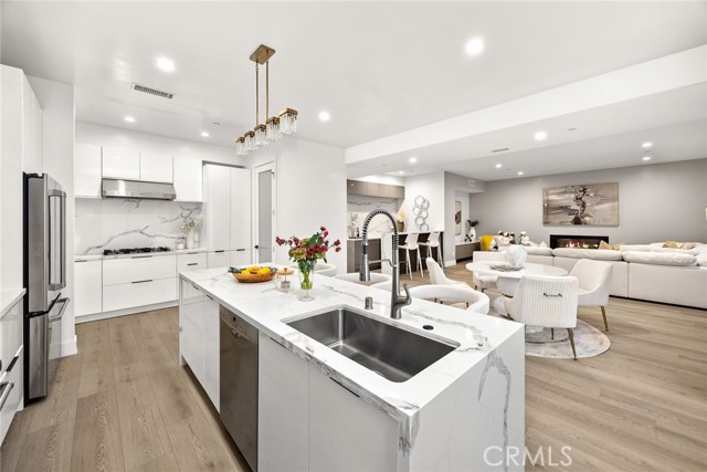 Detail Gallery Image 21 of 40 For 3815 Sycamore St, Pasadena,  CA 91107 - 5 Beds | 5/1 Baths