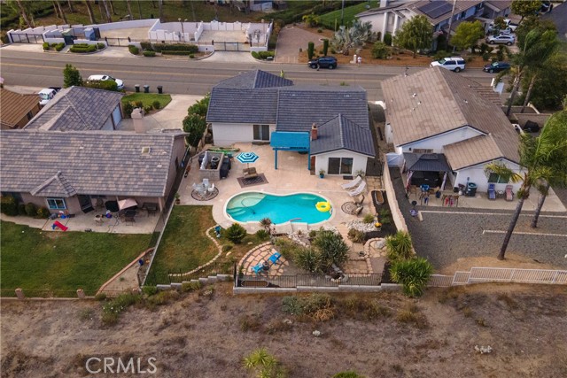 23417 Continental Drive, Canyon Lake CA: https://media.crmls.org/medias/0f85c5f9-d03e-4678-af4d-6fd44d2b03c6.jpg