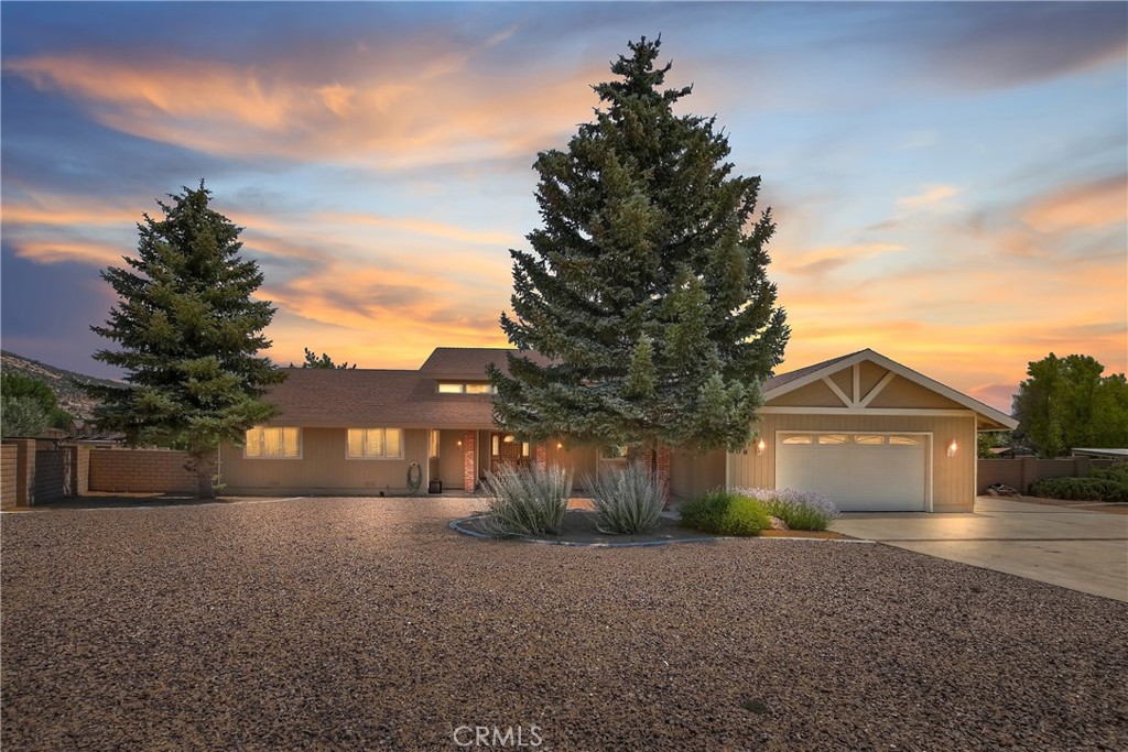 908 Mount Doble Drive