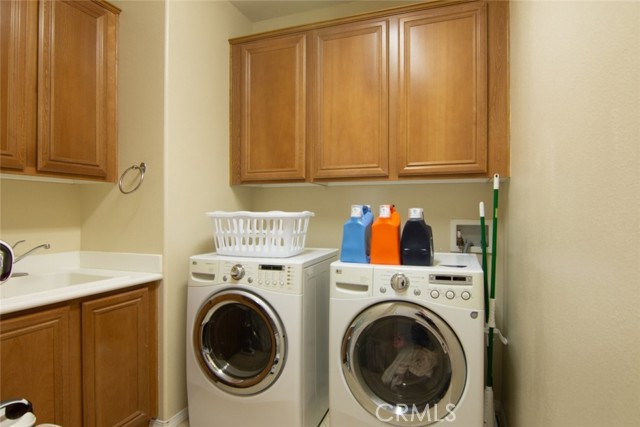 Detail Gallery Image 33 of 43 For 23806 Mission Puebla, Valencia,  CA 91354 - 5 Beds | 3/1 Baths