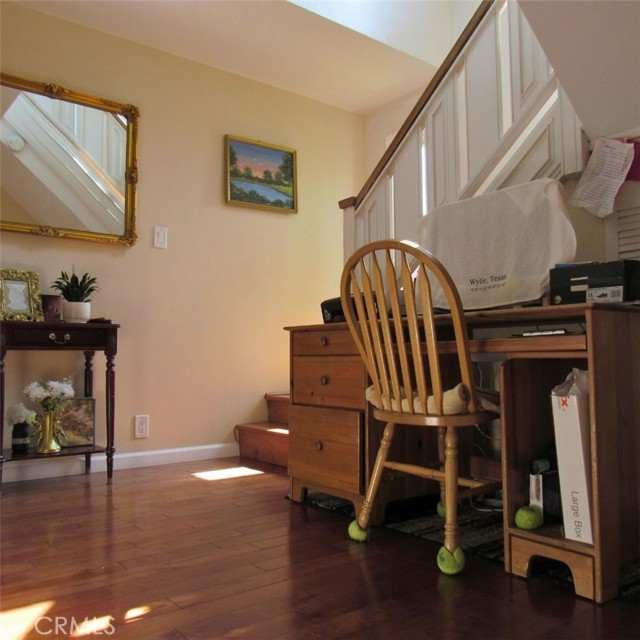 Image 7 of 25 For 2803 Frankel