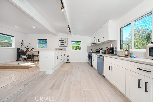 7229 Tegner Drive, Rosemead CA: https://media.crmls.org/medias/0f886cf0-3f54-4a7b-bad4-3b9eb64dd629.jpg