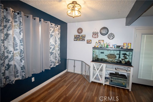 Detail Gallery Image 6 of 20 For 3504 Timberline, Bakersfield,  CA 93308 - 4 Beds | 2 Baths