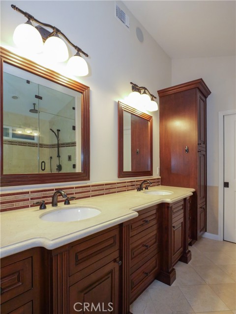 Detail Gallery Image 9 of 24 For 32 Silver Spring, Rolling Hills Estates,  CA 90274 - 4 Beds | 3 Baths