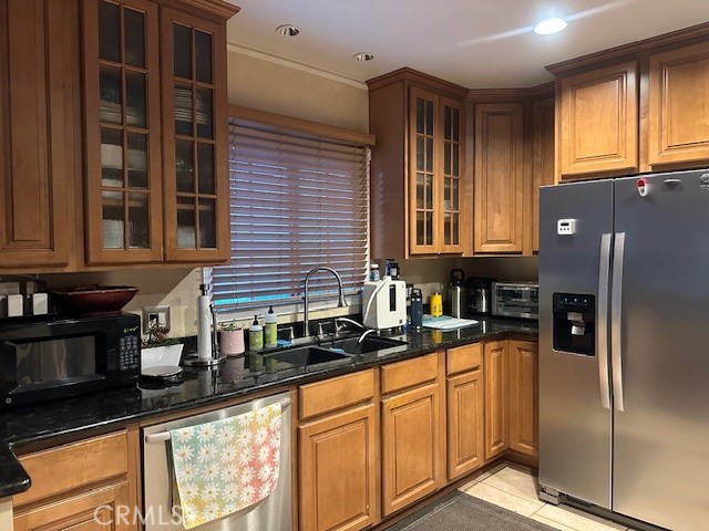 Detail Gallery Image 7 of 9 For 2381 N Bellflower Bld, Long Beach,  CA 90815 - 2 Beds | 1 Baths