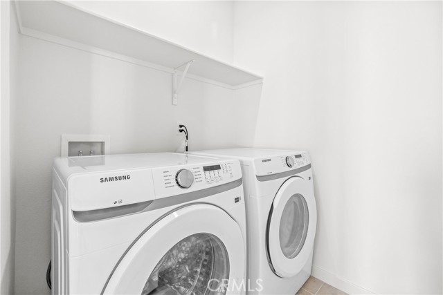 Detail Gallery Image 16 of 31 For 15907 Blue Copper Way, Fontana,  CA 92336 - 4 Beds | 2/1 Baths