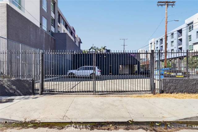  Commercial for Sale in North Hollywood, California