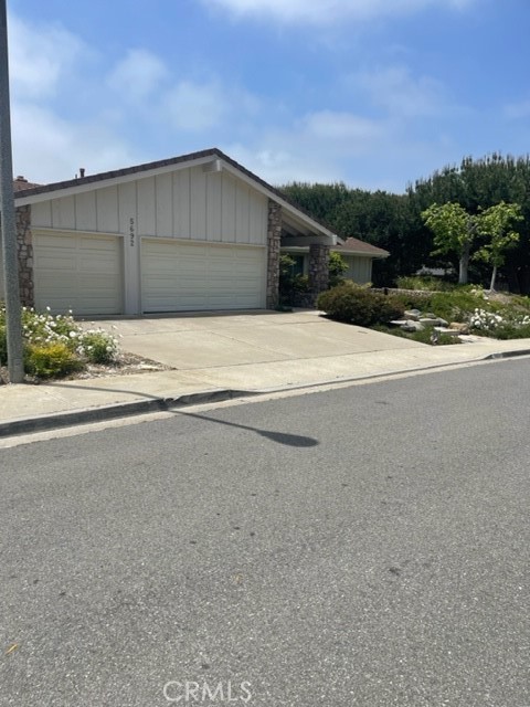 5692 Oakley, Irvine, CA 92603