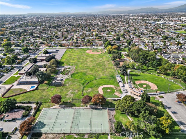 Detail Gallery Image 30 of 34 For 552 N Broadmoor Ave, West Covina,  CA 91790 - 4 Beds | 2 Baths