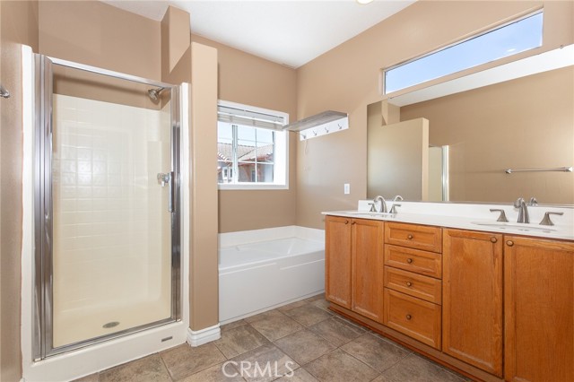 Detail Gallery Image 10 of 24 For 1750 Tallowberry Ln, Simi Valley,  CA 93065 - 3 Beds | 2/1 Baths