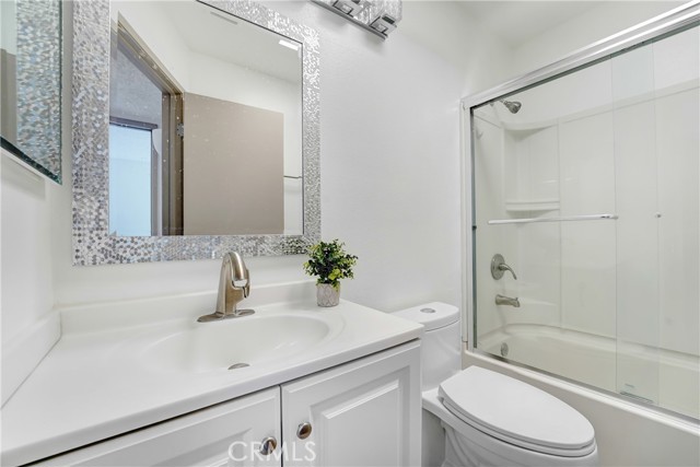 Detail Gallery Image 17 of 20 For 2620 W Grand Ave #E,  Alhambra,  CA 91801 - 3 Beds | 2/1 Baths
