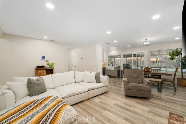 Detail Gallery Image 14 of 44 For 9202 Jersey Dr, Riverside,  CA 92503 - 3 Beds | 2 Baths