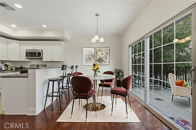 Detail Gallery Image 12 of 39 For 601 N Walnut, La Habra,  CA 90631 - 3 Beds | 3 Baths