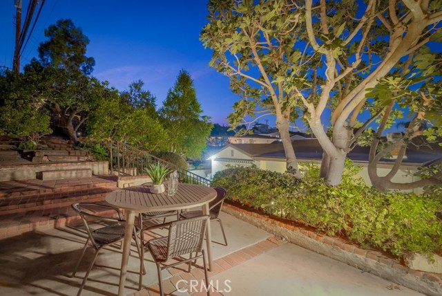 2038 Santa Rena Drive, Rancho Palos Verdes, California 90275, 4 Bedrooms Bedrooms, ,1 BathroomBathrooms,Residential,Sold,Santa Rena,SB24204455