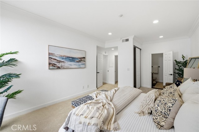 727 Esplanade, Redondo Beach, California 90277, 2 Bedrooms Bedrooms, 0 ,2 BathroomsBathrooms,Residential,For Sale,Esplanade,0,SB26097055