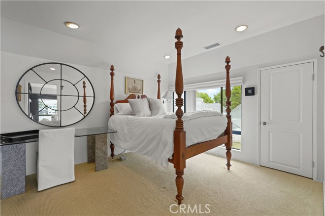 Detail Gallery Image 18 of 25 For 16445 Wimbledon Ln, Huntington Beach,  CA 92649 - 3 Beds | 2/1 Baths